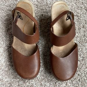 DANSKO  Thea Brown  Sandals  Wood Cut Out Heel. SIZE 40 EU, 10 US.